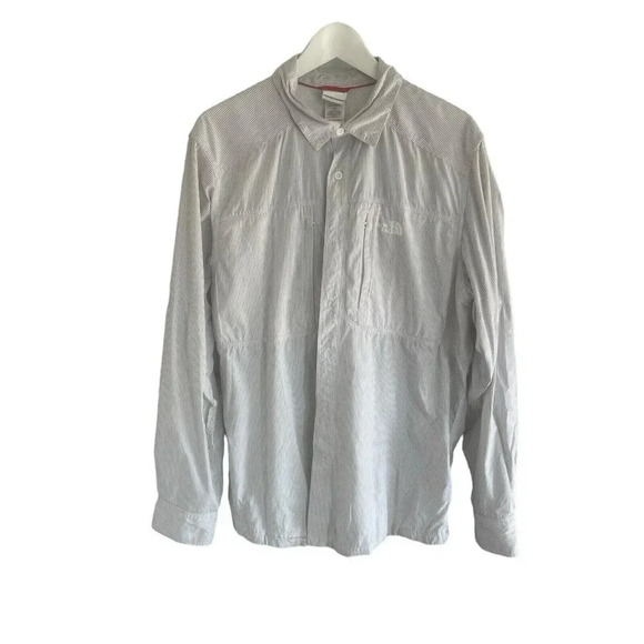 The North Face Mens Button Up Shirt Size Large Vented Multi Pocket - Picture 2 of 6